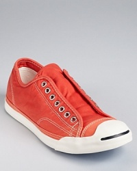 A little color goes a long way. These fun sneakers work well with chinos and shorts to perfect your casual cool look, and you can wear them with or without laces depending on your style. A little color goes a long way. These fun sneakers work well with chinos and shorts to perfect your casual cool look, and you can wear them with or without laces depending on your style.