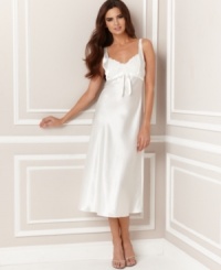 Satin sophistication. Jones New York accentuates this full-length gown with delicate lace embroidery. Satin sophistication. Jones New York accentuates this full-length gown with delicate lace embroidery.