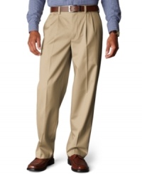 Comfy and casual, these handsome pants from Dockers are perfect for work any beyond. Comfy and casual, these handsome pants from Dockers are perfect for work any beyond.