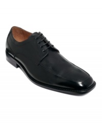 Add some premium polish to your favorite tailored pieces and step into these handsome, Italian-calfskin oxford men's dress shoes from Johnston & Murphy. Add some premium polish to your favorite tailored pieces and step into these handsome, Italian-calfskin oxford men's dress shoes from Johnston & Murphy.