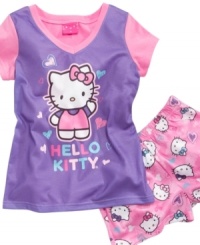 Slumber party! She'll love bedtime with her favorite friend in this shirt and short sleepwear set from Hello Kitty. Slumber party! She'll love bedtime with her favorite friend in this shirt and short sleepwear set from Hello Kitty.