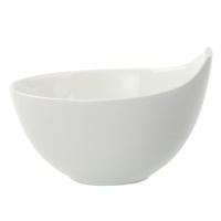 Villeroy & Boch's Urban Nature small rice bowl brings a dynamic new dimension to your table setting. The elegant bone-white porcelain pieces assume fluid, organic shapes for an effect that is both architectural and aerodynamic. Simple yet casually chic, Urban Nature is sure to take your next occasion to unexpected new levels. Villeroy & Boch's Urban Nature small rice bowl brings a dynamic new dimension to your table setting. The elegant bone-white porcelain pieces assume fluid, organic shapes for an effect that is both architectural and aerodynamic. Simple yet casually chic, Urban Nature is sure to take your next occasion to unexpected new levels.