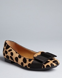 Take a bow and tie up the exotics trend in these Isaac Mizrahi New York leopard flats. Take a bow and tie up the exotics trend in these Isaac Mizrahi New York leopard flats.