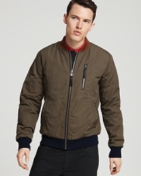 The contrast collar and offsetting cuff and hem produce a complementary color-block effect, adding a distinctly on-trend accent to this cotton and nylon jacket, perfect for when the weather cools off. The contrast collar and offsetting cuff and hem produce a complementary color-block effect, adding a distinctly on-trend accent to this cotton and nylon jacket, perfect for when the weather cools off.