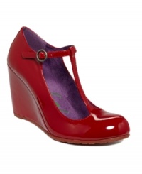 The Iris t-strap wedges by Blowfish are ultra shiny and feminine. The perfect companion for your favorite little flouncy dress. The Iris t-strap wedges by Blowfish are ultra shiny and feminine. The perfect companion for your favorite little flouncy dress.