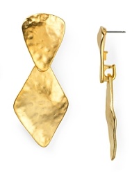 Kenneth Jay Lane is known for its cool take on costume jewels, and this pair of earrings works the statement-chic look, cast in hammered 22-karat gold. Kenneth Jay Lane is known for its cool take on costume jewels, and this pair of earrings works the statement-chic look, cast in hammered 22-karat gold.