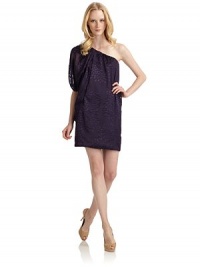 THE LOOKAllover tonal burnout printOne-shoulder style with draped batwing sleeveSide zip with hook-and-eye closureTHE FITAbout 34 from shoulder to hemTHE MATERIAL66% polyester/34% rayonFully linedCARE & ORIGINDry cleanImportedModel shown is 5'10 (177cm) wearing US size 4. THE LOOKAllover tonal burnout printOne-shoulder style with draped batwing sleeveSide zip with hook-and-eye closureTHE FITAbout 34 from shoulder to hemTHE MATERIAL66% polyester/34% rayonFully linedCARE & ORIGINDry cleanImportedModel shown is 5'10 (177cm) wearing US size 4.