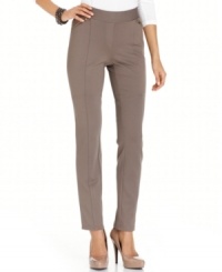 Structured, seamed style meets the pull-on ponte-knit legging for this latest look from Alfani. Zipped pockets at the hips add a shiny flourish of gold. Structured, seamed style meets the pull-on ponte-knit legging for this latest look from Alfani. Zipped pockets at the hips add a shiny flourish of gold.