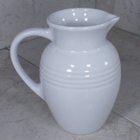 Le Creuset Stoneware 2-Quart Pitcher, White Le Creuset Stoneware 2-Quart Pitcher, White