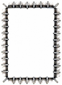 Olivia Riegel Elizabethan Pearl 4 x 6 Frame with Metal Back Olivia Riegel Elizabethan Pearl 4 x 6 Frame with Metal Back