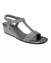 Anchors aweigh! The Voyage wedge sandals by Alfani help set your course with comfortable elastic straps and platform. Anchors aweigh! The Voyage wedge sandals by Alfani help set your course with comfortable elastic straps and platform.