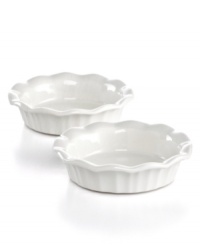 Don't miss out on dessert-with Corningware's personal pie plates, everyone gets their fair share of the tasty stuff. Great for entertaining and serving up something savory at parties, these dishwasher-safe dishes make presentation simply delicious. 1-year warranty. Don't miss out on dessert-with Corningware's personal pie plates, everyone gets their fair share of the tasty stuff. Great for entertaining and serving up something savory at parties, these dishwasher-safe dishes make presentation simply delicious. 1-year warranty.