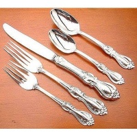 Queen Elizabeth 5 Piece Dinner Flatware Set