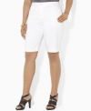 Rendered in sleek stretch cotton sateen, these Lauren by Ralph Lauren plus size Bermuda shorts become a chic warm-weather staple in a slimming silhouette.
