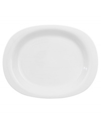 Fresh modern. Sheer white china in oval form inspires simply harmonious dining. A soft fluidity and radiant glaze give this serving dish quiet elegance and lasting appeal. From Villeroy & Boch's collection of serveware and serving dishes. Fresh modern. Sheer white china in oval form inspires simply harmonious dining. A soft fluidity and radiant glaze give this serving dish quiet elegance and lasting appeal. From Villeroy & Boch's collection of serveware and serving dishes.