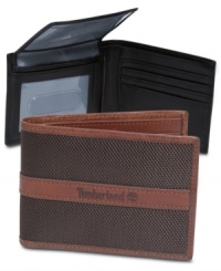 Handsomely sporty passcase wallet by Timberland. Handsomely sporty passcase wallet by Timberland.