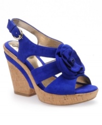 Step up your game with the Odelle sandals by Sofft. With a chunky cork heel and fun floral accent, they deserve a front-row spot in your shoe closet! Step up your game with the Odelle sandals by Sofft. With a chunky cork heel and fun floral accent, they deserve a front-row spot in your shoe closet!