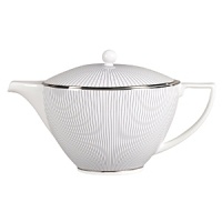 The contemporary clean lines of Jasper Conran's beautifully tailored clothing collections have provided the inspiration for the chick Pinstripe tableware collection. The decoration used is simple and makes a powerful statement when used alone, yet it adds color, contrast and interest when mixed and matched with Jasper Conran's iconic white collection. The contemporary clean lines of Jasper Conran's beautifully tailored clothing collections have provided the inspiration for the chick Pinstripe tableware collection. The decoration used is simple and makes a powerful statement when used alone, yet it adds color, contrast and interest when mixed and matched with Jasper Conran's iconic white collection.