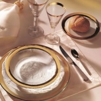 Annieglass Roman Antique Buffet Plate, Gold Annieglass Roman Antique Buffet Plate, Gold