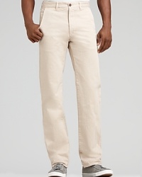 A versatile style from Dockers®, this twill pant has a slim silhouette, with offseam side pockets and back besom button pockets. A versatile style from Dockers®, this twill pant has a slim silhouette, with offseam side pockets and back besom button pockets.