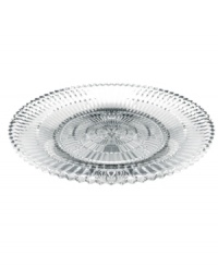 Crafted of elegant Baccarat crystal, the Mille Nuits pampilles plate offers a timeless, enchanting design that will adorn your table for years to come. Crafted of elegant Baccarat crystal, the Mille Nuits pampilles plate offers a timeless, enchanting design that will adorn your table for years to come.