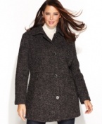 Featuring a chic herringbone pattern and a clean single-breasted design, this chic plus size coat from Calvin Klein is an instant winter wardrobe staple.