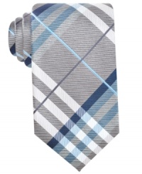 Add a touch of sophistication with this plaid silk tie from Geoffrey Beene. Add a touch of sophistication with this plaid silk tie from Geoffrey Beene.