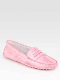 An airbrushed effect adds dimension to this traditional Gommini silhouette in candy-colored hues. Leather upperLeather liningRubber solePadded insoleMade in Italy An airbrushed effect adds dimension to this traditional Gommini silhouette in candy-colored hues. Leather upperLeather liningRubber solePadded insoleMade in Italy