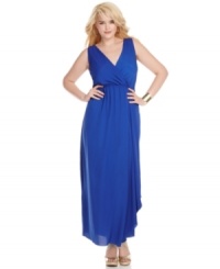 From the chic draped skirt to the back cutout design, this plus size dress from Soprano lights up the night with gorgeous style! From the chic draped skirt to the back cutout design, this plus size dress from Soprano lights up the night with gorgeous style!