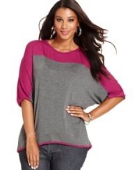 A must-have for your casual lineup: Cha Cha Vente's plus size colorblocked top! A must-have for your casual lineup: Cha Cha Vente's plus size colorblocked top!