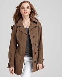 This timeless Woolrich Fayette coat stands up against the elements in classic style. This timeless Woolrich Fayette coat stands up against the elements in classic style.