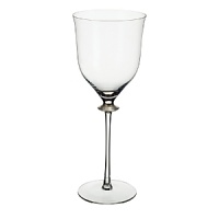 Delicate long stemmed crystal has a classic & luxurious feel to it. The handcrafted Samarkand gold stem has a subtle matte finish detail to mark the transition between bowl and stem. Handwashing is recommended. Delicate long stemmed crystal has a classic & luxurious feel to it. The handcrafted Samarkand gold stem has a subtle matte finish detail to mark the transition between bowl and stem. Handwashing is recommended.