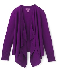 A luxurious accent piece for her autumn wardrobe, this lovely cashmere cardigan brings a touch of drama with its flowing drape front. A luxurious accent piece for her autumn wardrobe, this lovely cashmere cardigan brings a touch of drama with its flowing drape front.
