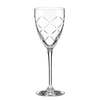 Diamond-shaped cuts delicately catch the light in these classic wine glasses from kate spade. Diamond-shaped cuts delicately catch the light in these classic wine glasses from kate spade.
