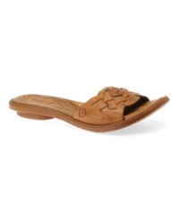 Heritage braid detail lends intrigue to the smooth leather of the Gesine sandals by Born. A casual style ideal for taking a walk or enjoying the day. Heritage braid detail lends intrigue to the smooth leather of the Gesine sandals by Born. A casual style ideal for taking a walk or enjoying the day.