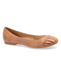 Rule the streets with Born's Brittania flats. A classic style with rich leather and gathered detail at the toe that will power you through wherever the day takes you. Rule the streets with Born's Brittania flats. A classic style with rich leather and gathered detail at the toe that will power you through wherever the day takes you.