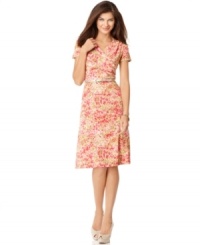 An impressionistic floral print brings a simple silhouette to life in this look from Jones New York. An impressionistic floral print brings a simple silhouette to life in this look from Jones New York.