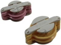 Clover Pom-Pom Maker Clover Pom-Pom Maker