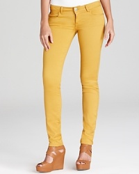 Sleek and chic, these Aqua jeans take you anywhere in slim perfection. Sleek and chic, these Aqua jeans take you anywhere in slim perfection.