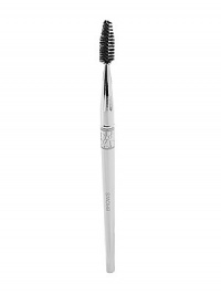Dior introduces a new Backstage Brush to build on our expertise in Artistry. Dior takes Backstage to the next level with an expansion of its line of professional artistry brushes. Perfectly in sync with Backstage, this brush has silver handles, decorated in white Dior Logomania. Made from the finest, softest of brush hairs, this is the perfect essential for any beauty maven! 