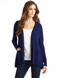 THE LOOKHooded styleRibbed edges, cuffs and hemLong sleevesOpen frontDual patch pocketsTHE FITAbout 30 from shoulder to longest point of hemTHE MATERIALCashmereCARE & ORIGINDry cleanImportedModel shown is 5'11 (180cm) wearing US size Small. THE LOOKHooded styleRibbed edges, cuffs and hemLong sleevesOpen frontDual patch pocketsTHE FITAbout 30 from shoulder to longest point of hemTHE MATERIALCashmereCARE & ORIGINDry cleanImportedModel shown is 5'11 (180cm) wearing US size Small.