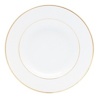 Palmyre provides the ideal backdrop for personal creativity. Able to set a refined table with its understated beauty or by creating a personalized setting when paired with another Bernardaud collection. Palmyre provides the ideal backdrop for personal creativity. Able to set a refined table with its understated beauty or by creating a personalized setting when paired with another Bernardaud collection.