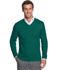 Start the season off with a solid style decision and this versatile v-neck sweater from Alfani Black. Start the season off with a solid style decision and this versatile v-neck sweater from Alfani Black.