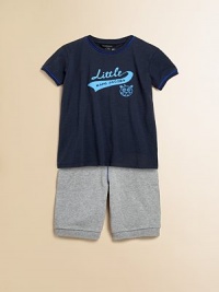 A classic cotton tee is given a stylish update with contrasting trim and printed logo.CrewneckShort sleevesContrasting trim on cuffs and collarCottonMachine washImported A classic cotton tee is given a stylish update with contrasting trim and printed logo.CrewneckShort sleevesContrasting trim on cuffs and collarCottonMachine washImported