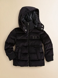 This down puffer features a detachable hood, stand collar, side slash pockets and logo plaque.Detachable hoodStand collarLong sleevesFull-zip frontSide slash pocketsFully linedExternal: CottonInternal: 58% polyamide/42% polyester80% down/20% featherDry cleanImported This down puffer features a detachable hood, stand collar, side slash pockets and logo plaque.Detachable hoodStand collarLong sleevesFull-zip frontSide slash pocketsFully linedExternal: CottonInternal: 58% polyamide/42% polyester80% down/20% featherDry cleanImported