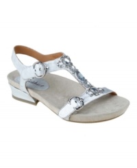 Designed to impress on every level, the Santini sandals by Earthies turn heads with their lovely jewels and comfort weary souls with their contoured wellness footbed! Designed to impress on every level, the Santini sandals by Earthies turn heads with their lovely jewels and comfort weary souls with their contoured wellness footbed!