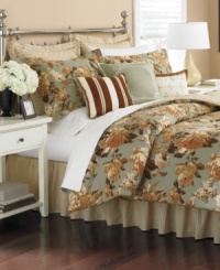 Garden-fresh. Romantic blooms create an alluring presentation in this gorgeous Regent Garden duvet cover set from Martha Stewart Collection. Finish the look with the decorative pillow completer set. Garden-fresh. Romantic blooms create an alluring presentation in this gorgeous Regent Garden duvet cover set from Martha Stewart Collection. Finish the look with the decorative pillow completer set.