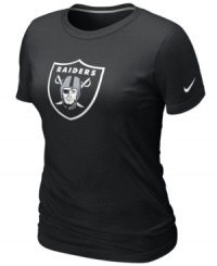 Team player. Show support for your favorite football team in this Oakland Raiders NFL t-shirt from Nike. Team player. Show support for your favorite football team in this Oakland Raiders NFL t-shirt from Nike.
