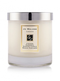 Created to celebrate the 10th Anniversary of Jo Malone London, Vintage Gardenia is a captivating scent that blends gardenia with tuberose, cardamom, sandalwood, incense and myrrh. Infuses any room with an evocative scent that lasts for hours. Lid included. 7.0 oz. 