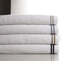 Hudson Park Premier Stitch Towels, 16 X 30 Hand Towel - White / Sand Stone Hudson Park Premier Stitch Towels, 16 X 30 Hand Towel - White / Sand Stone